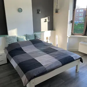 https://klaudia.eindhoven-hotels.net