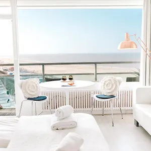 https://studio-at-sea.zandvoort-hotels.com