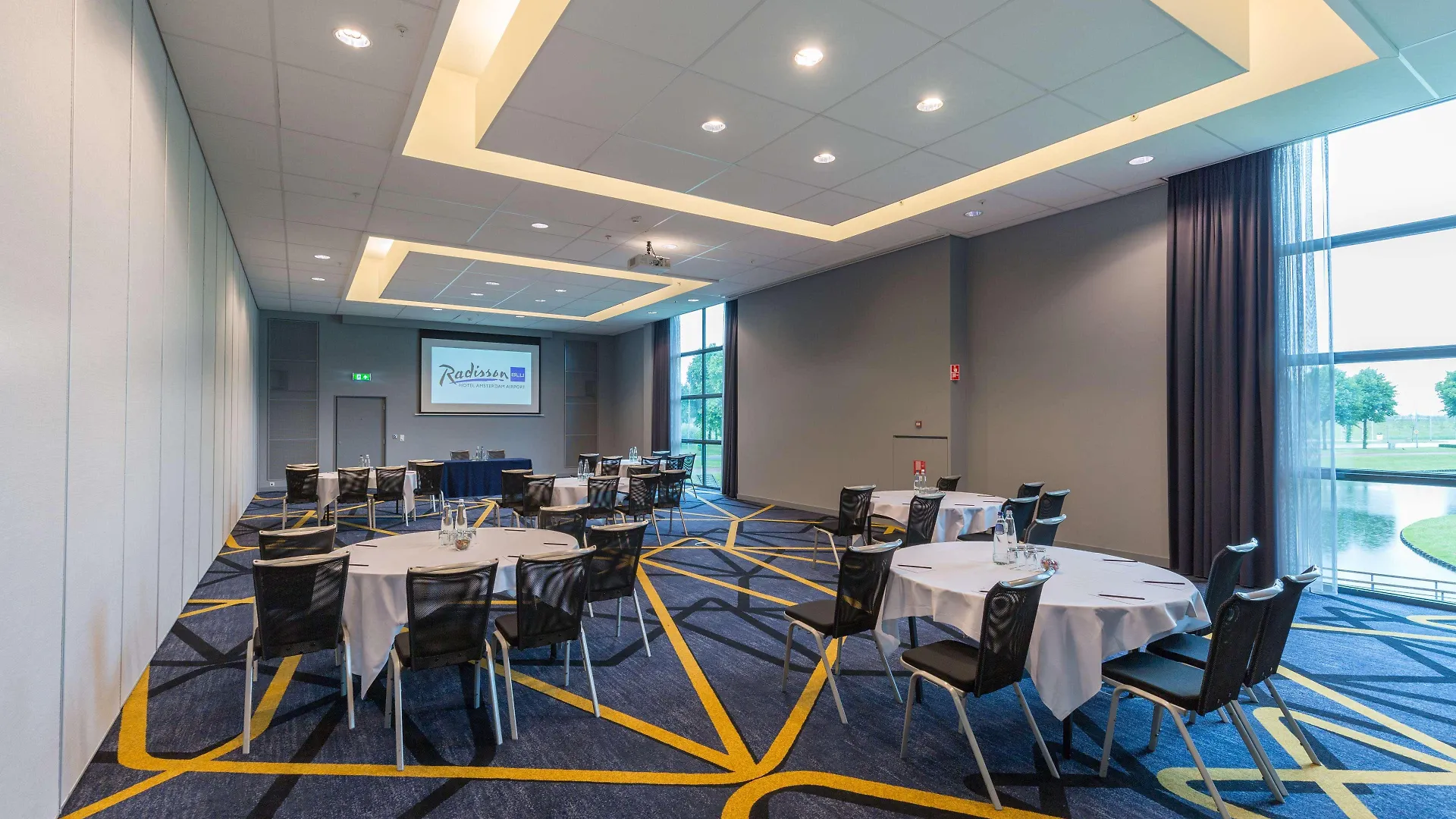 Radisson Blu Hotel Amsterdam Airport, Schiphol 스키폴